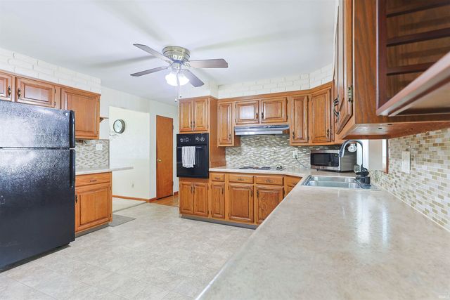 1005 Violet Road, Elkhart, IN 46514
