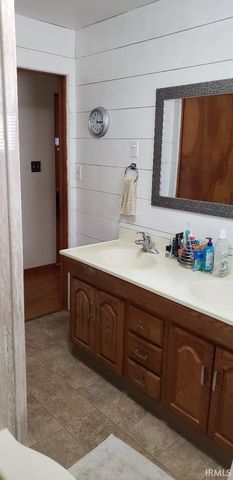 1005 Violet Road, Elkhart, IN 46514