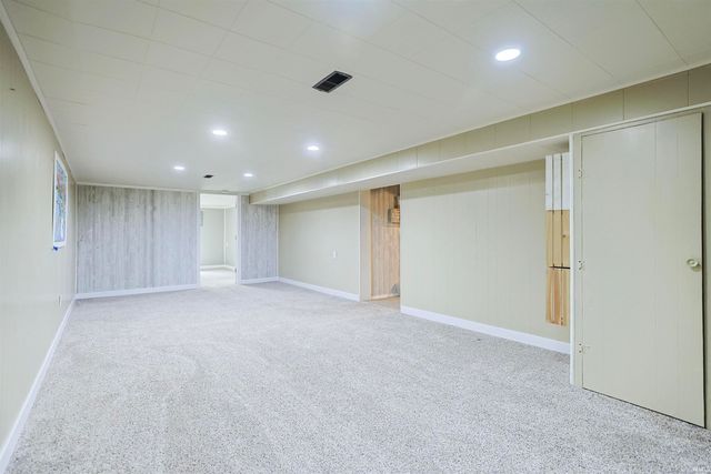 1005 Violet Road, Elkhart, IN 46514