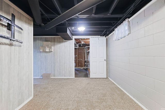 1005 Violet Road, Elkhart, IN 46514