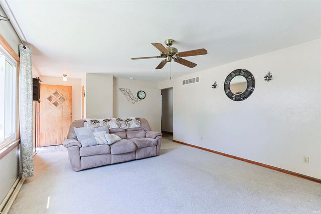 1005 Violet Road, Elkhart, IN 46514