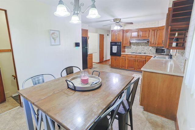 1005 Violet Road, Elkhart, IN 46514