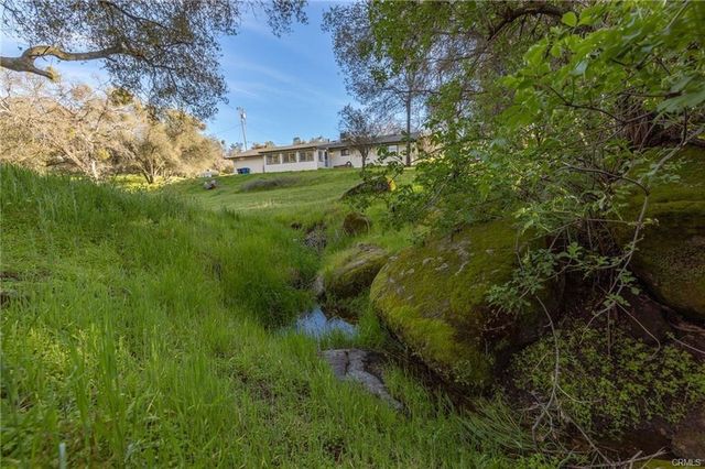 43317 Running Deer Court, Coarsegold, CA 93614