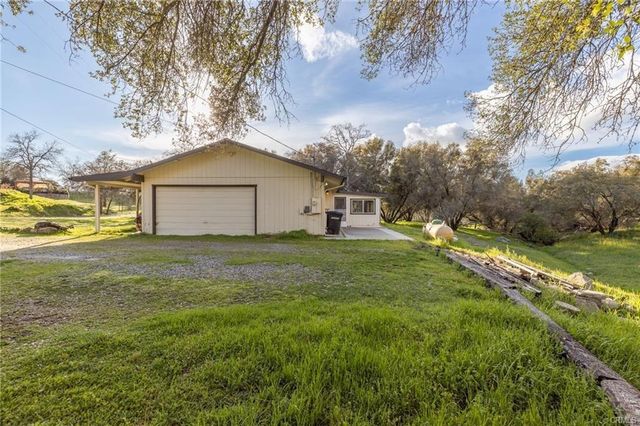 43317 Running Deer Court, Coarsegold, CA 93614