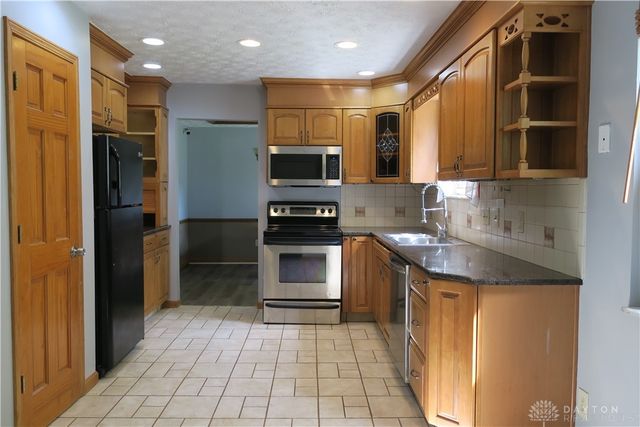 3288 Milverton Court, Cincinnati, OH 45248