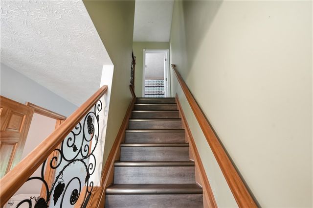 3288 Milverton Court, Cincinnati, OH 45248