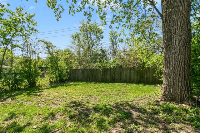 444 Hickory Street 2A, Chicago Heights, IL 60411