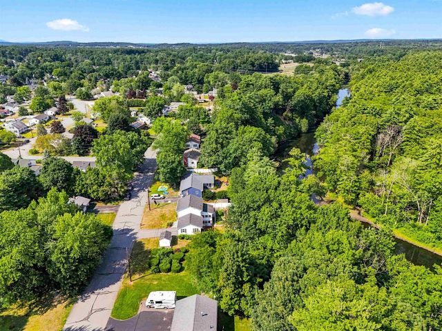 36 Cheyenne Drive, Nashua, NH 03063