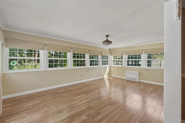 36 Cheyenne Drive, Nashua, NH 03063