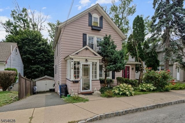 34 E Munson Ave, Dover Town, NJ 07801