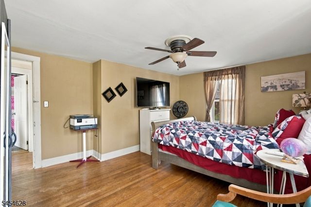 34 E Munson Ave, Dover Town, NJ 07801