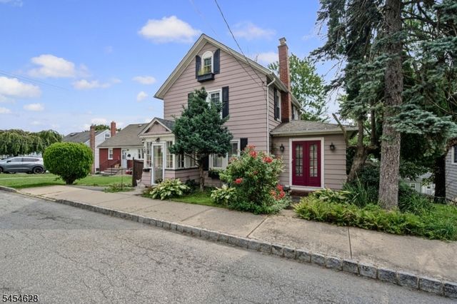 34 E Munson Ave, Dover Town, NJ 07801