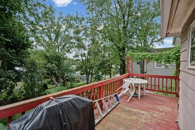 34 E Munson Ave, Dover Town, NJ 07801