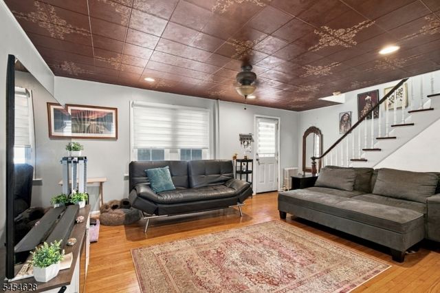 34 E Munson Ave, Dover Town, NJ 07801