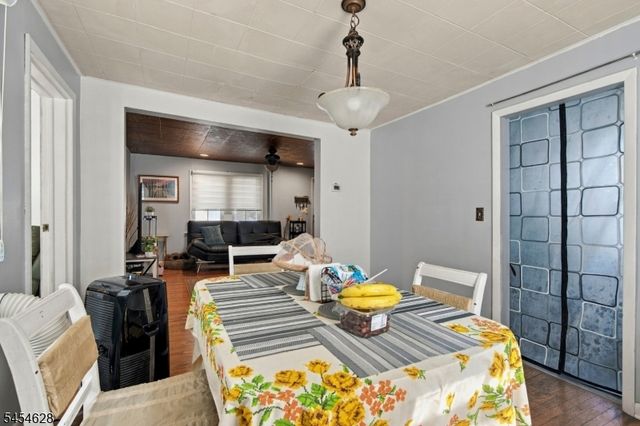 34 E Munson Ave, Dover Town, NJ 07801
