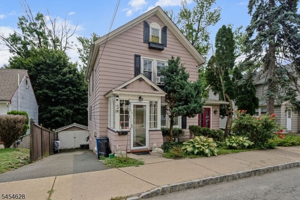 34 E Munson Ave, Dover Town, NJ 07801 — photo 2
