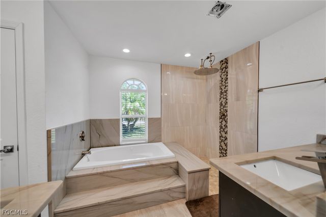 3305 5th ST SW, Lehigh Acres, FL 33976