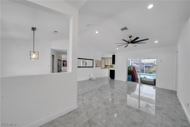 3305 5th ST SW, Lehigh Acres, FL 33976