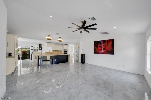 3305 5th ST SW, Lehigh Acres, FL 33976