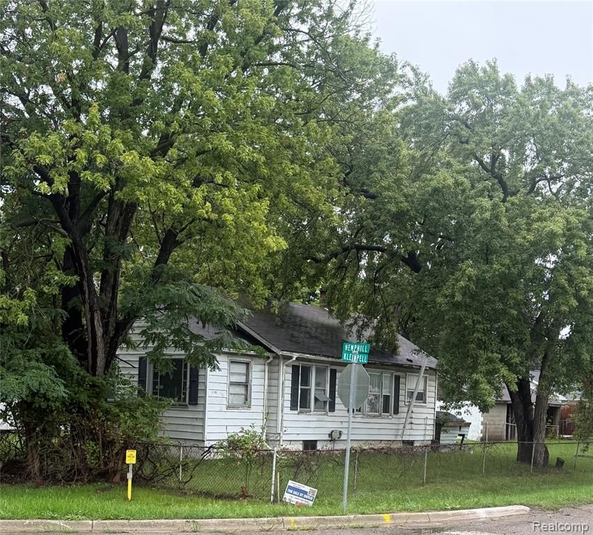 3188 E Hemphill Road, Burton, MI 48529