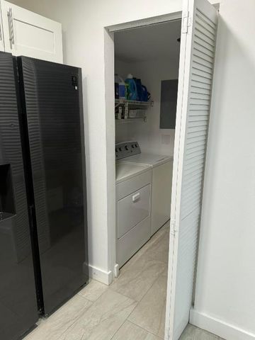 3530 Lazy Pine Way D-1, Greenacres, FL 33463