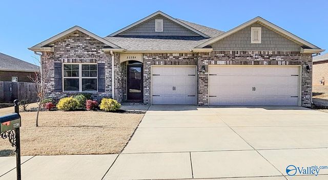 22784 Regent Drive, Athens, AL 35613