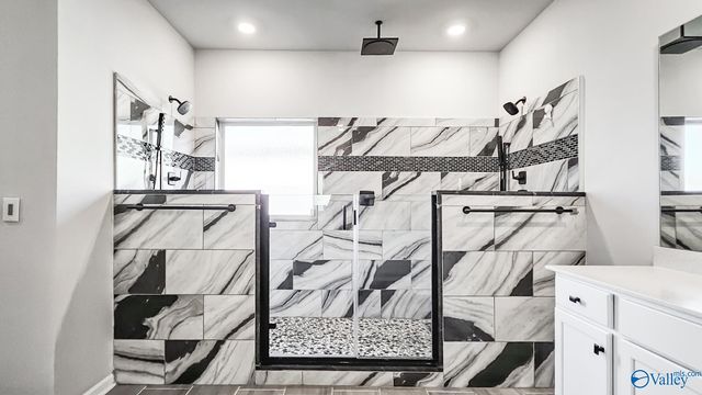 22784 Regent Drive, Athens, AL 35613