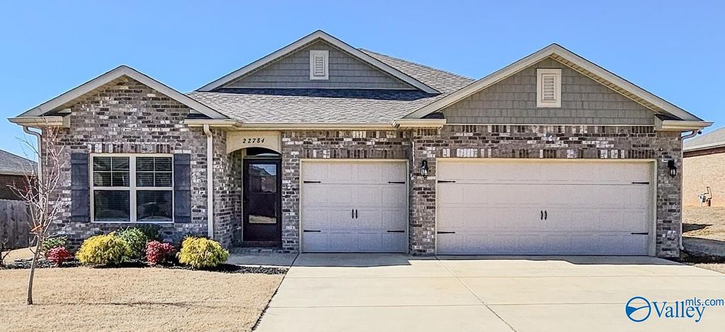 22784 Regent Drive, Athens, AL 35613