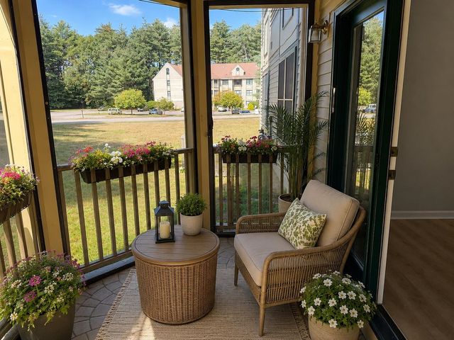 2 Mayfair Ln Apt 101, Nashua, NH 03063