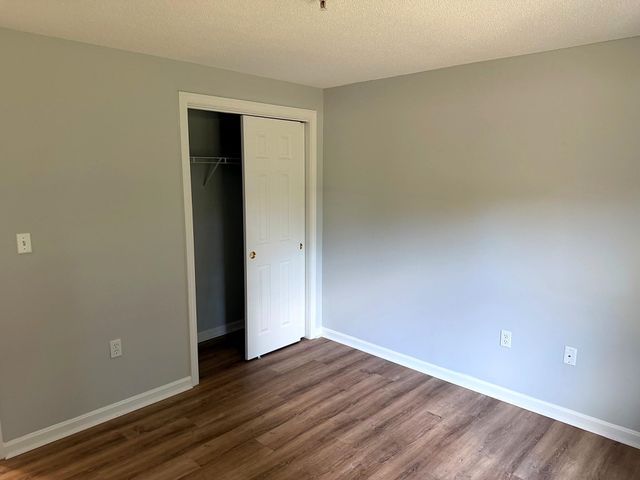 2 Mayfair Ln Apt 101, Nashua, NH 03063