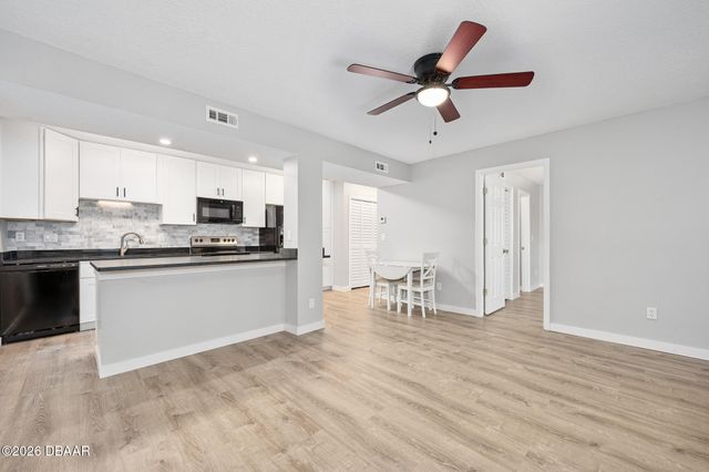 1600 Big Tree Rd Unit G4, Daytona Beach, FL 32119