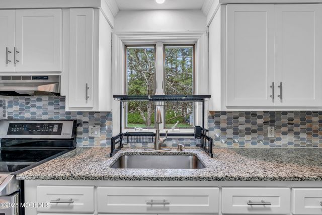 2 Schiverea Avenue, Freehold, NJ 07728