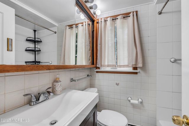 2 Schiverea Avenue, Freehold, NJ 07728