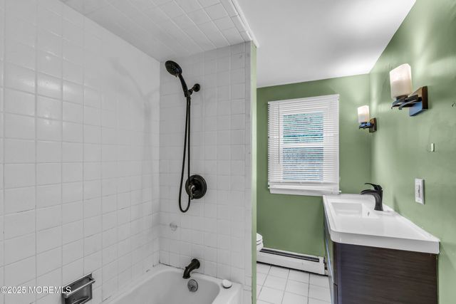2 Schiverea Avenue, Freehold, NJ 07728