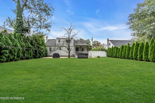 2 Schiverea Avenue, Freehold, NJ 07728