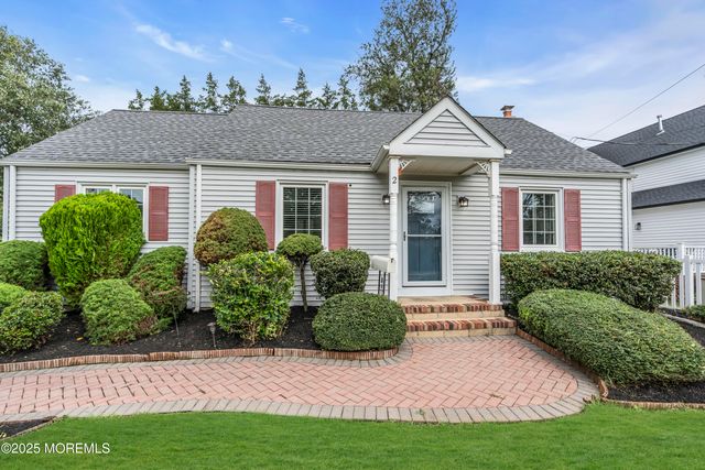 2 Schiverea Avenue, Freehold, NJ 07728