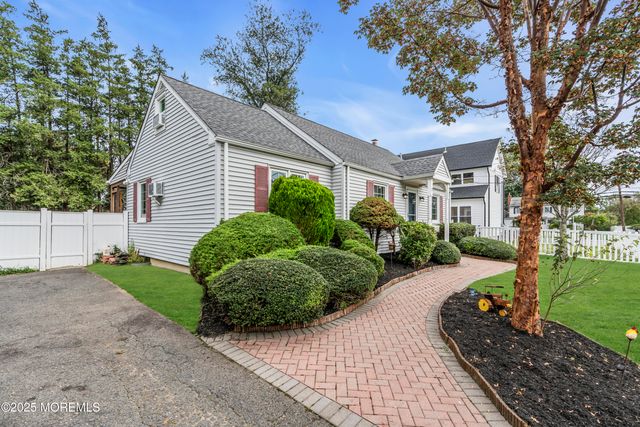 2 Schiverea Avenue, Freehold, NJ 07728