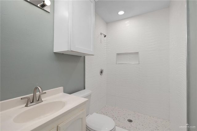 5437 CHESNEE Chesnee Avenue, Edinburg, TX 78540