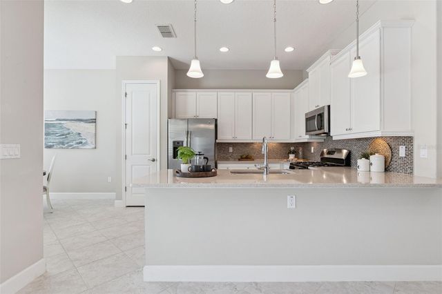 1689 VICTORIA GARDENS DRIVE, Deland, FL 32724