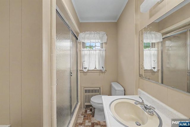 812 Mountain Avenue, Wyckoff, NJ 07481