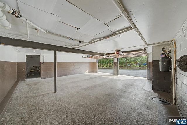 812 Mountain Avenue, Wyckoff, NJ 07481