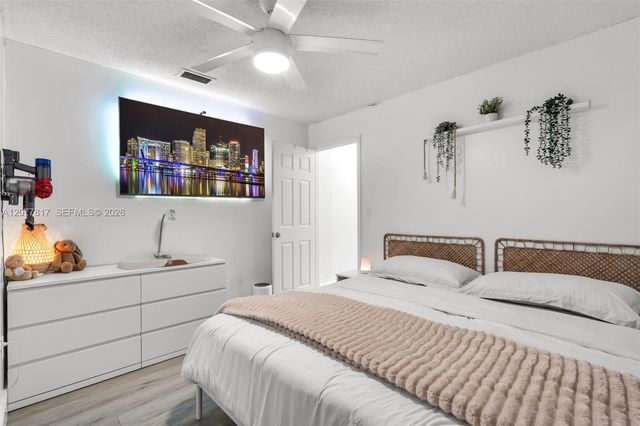 7531 W 29th Way 7531, Hialeah, FL 33018