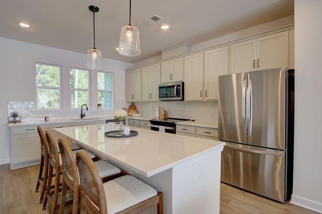 5208 New Palm Court, Summerville, SC 29485