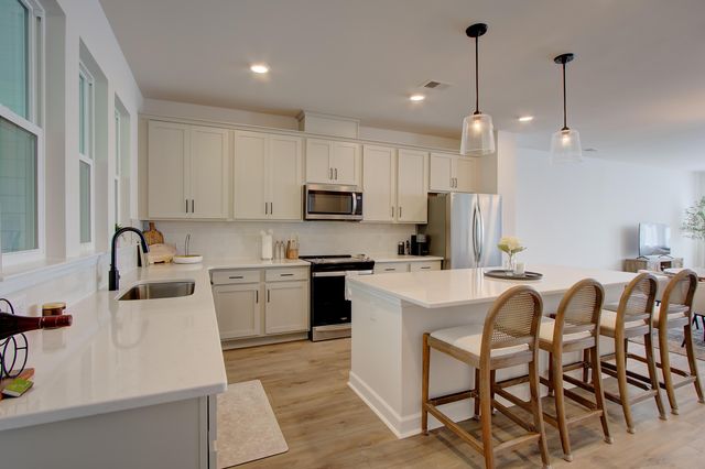 5208 New Palm Court, Summerville, SC 29485