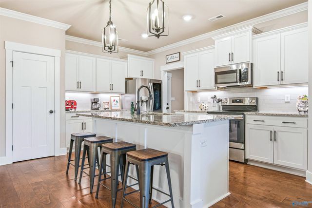 22632 Big Oak Drive, Athens, AL 35613