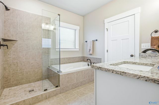 22632 Big Oak Drive, Athens, AL 35613