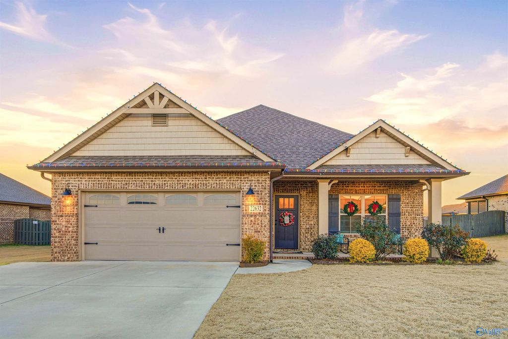 22632 Big Oak Drive, Athens, AL 35613