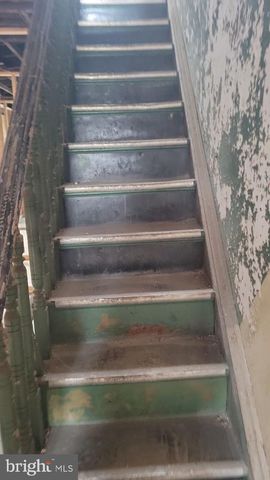 2136 N 30TH ST, Philadelphia, PA 19121