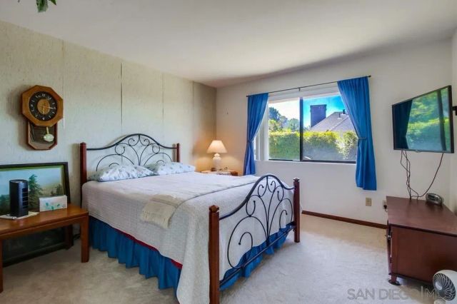 4742 Mount Helix Drive, La Mesa, CA 91941