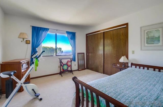 4742 Mount Helix Drive, La Mesa, CA 91941